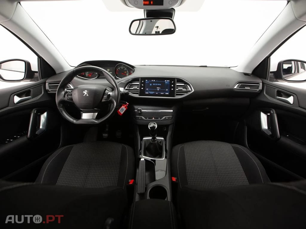 Peugeot 308 1.5 BlueHDi Business Line