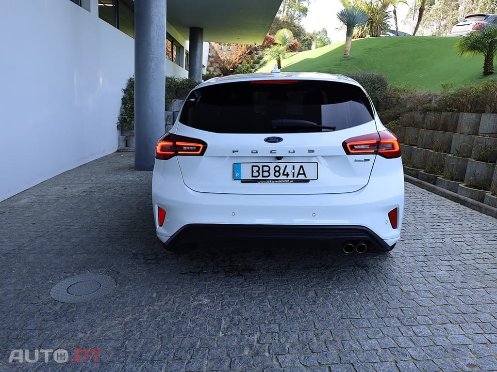 Ford Focus 1.0 Eco Boost MHEV ST-Line