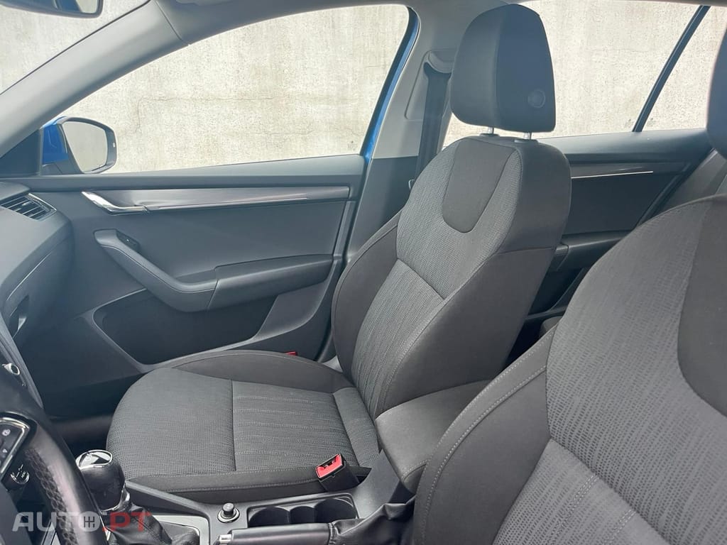 Skoda Octavia Break 1.6 TDI DSG Premium Edition