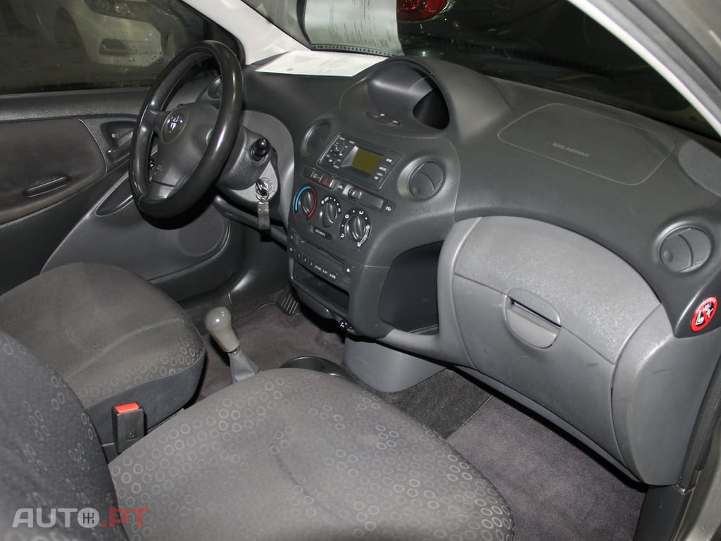 Toyota Yaris 1.0 Sol