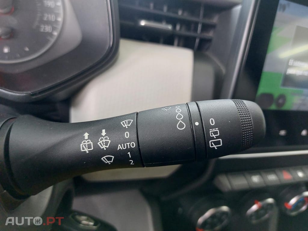 Renault Clio 1.0 TCe Limited Bi-Fuel