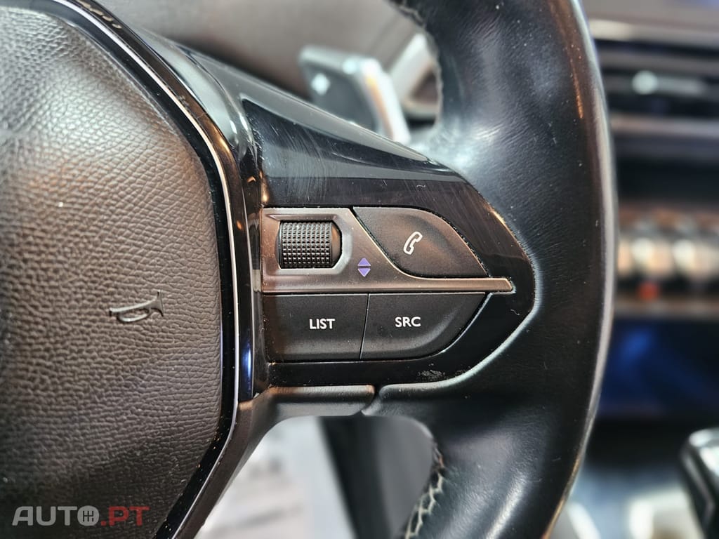 Peugeot 5008 1.2 PureTech Allure EAT8