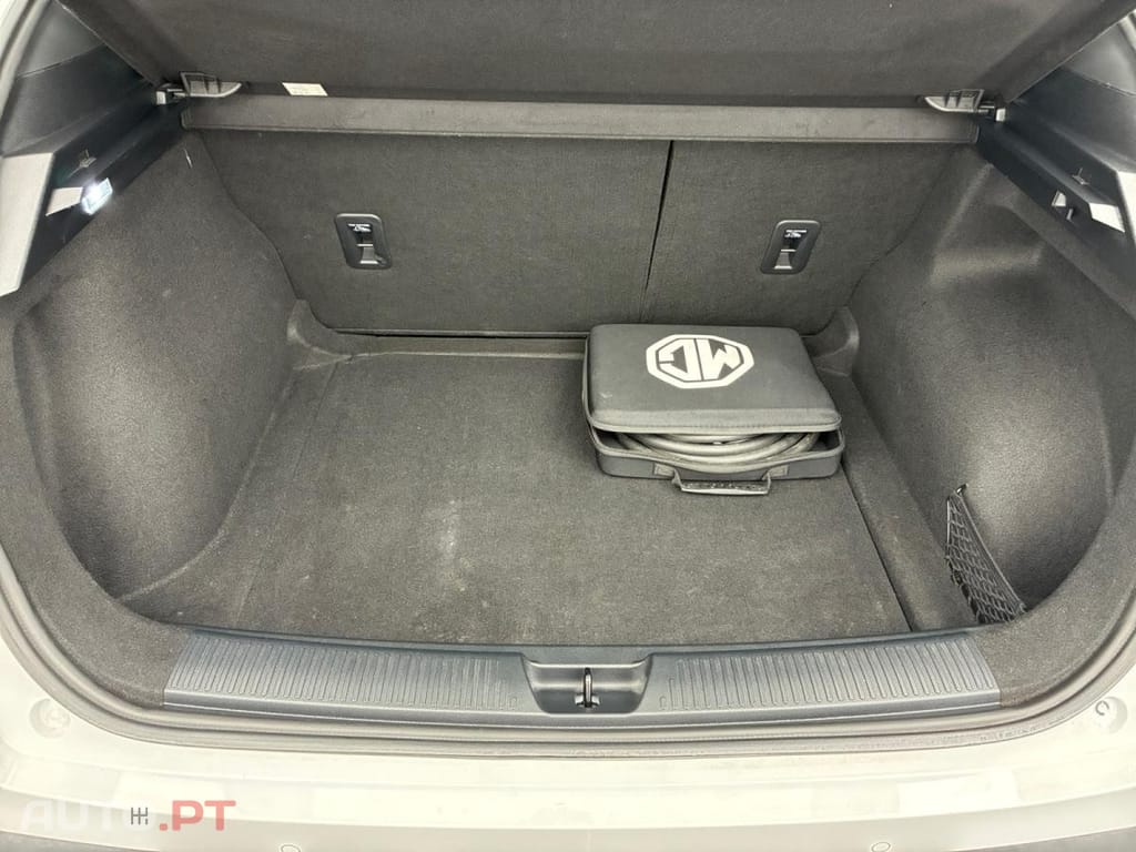 MG MG4 51 kWh Standard