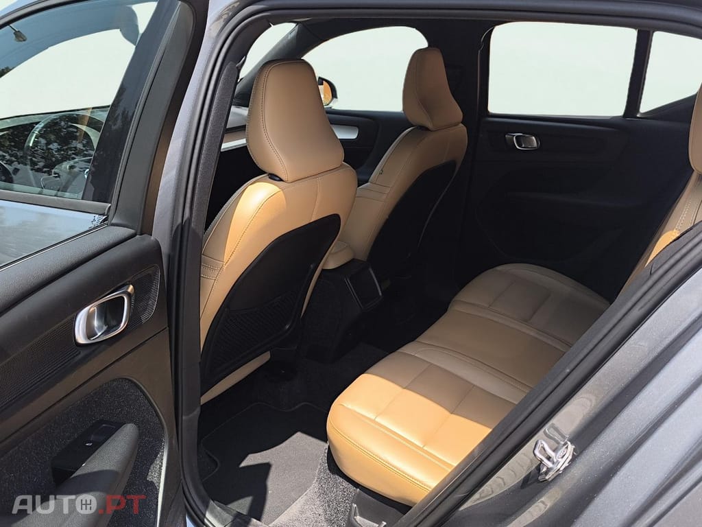 Volvo XC40 2.0 D3 Momentum Geartronic