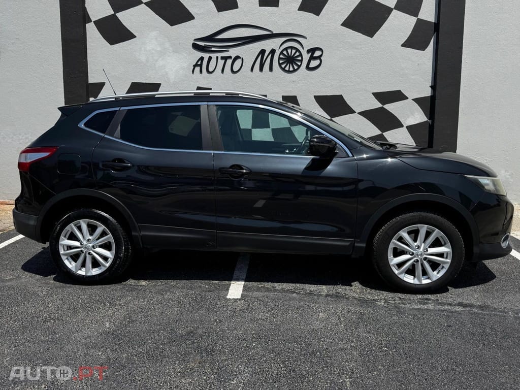 Nissan Qashqai 1.2 DIG-T N-Connecta PS Xtronic