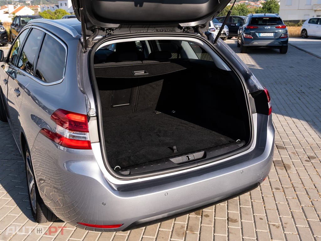 Peugeot 308 SW 1.6 BlueHDi Allure J17