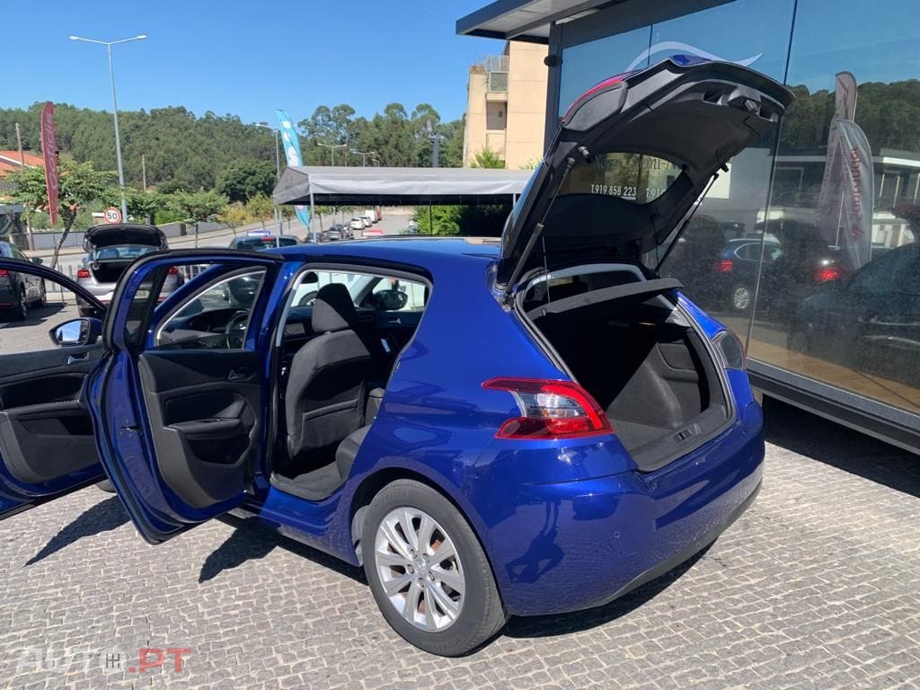 Peugeot 308 1.5 BlueHDi Style