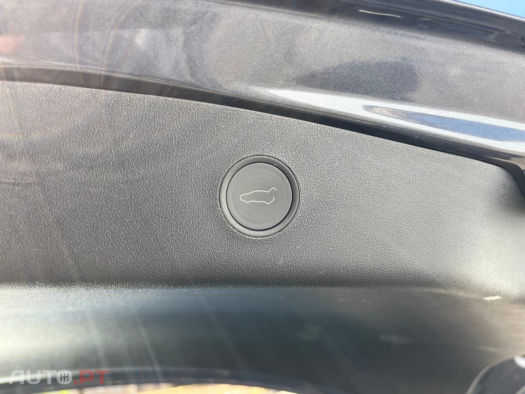 Tesla Model 3 Long Range AWD Dual Motor