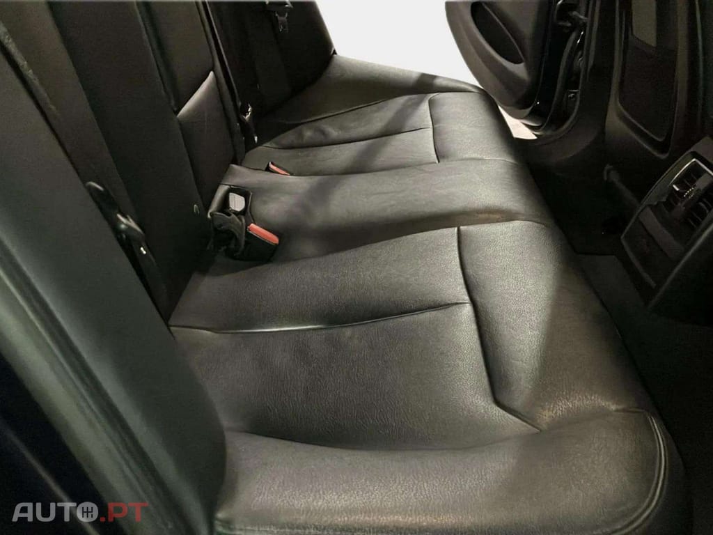 BMW 330 e iPerformance Line Sport