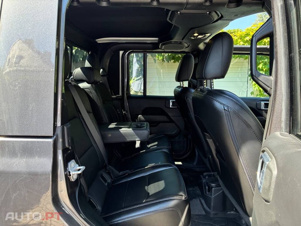 Jeep Gladiator 3.0 CRD Overland AT8
