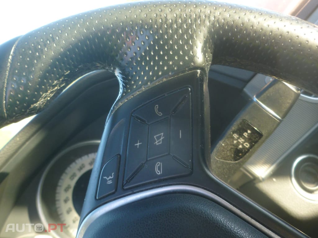 Mercedes-Benz E 220 CDI Bluetec Avangarde