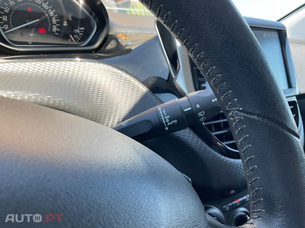 Peugeot 2008 1.6 BlueHDi Active