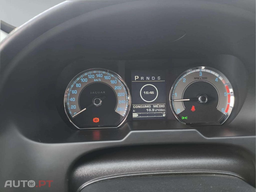 Jaguar XF 3.0 D SPORT