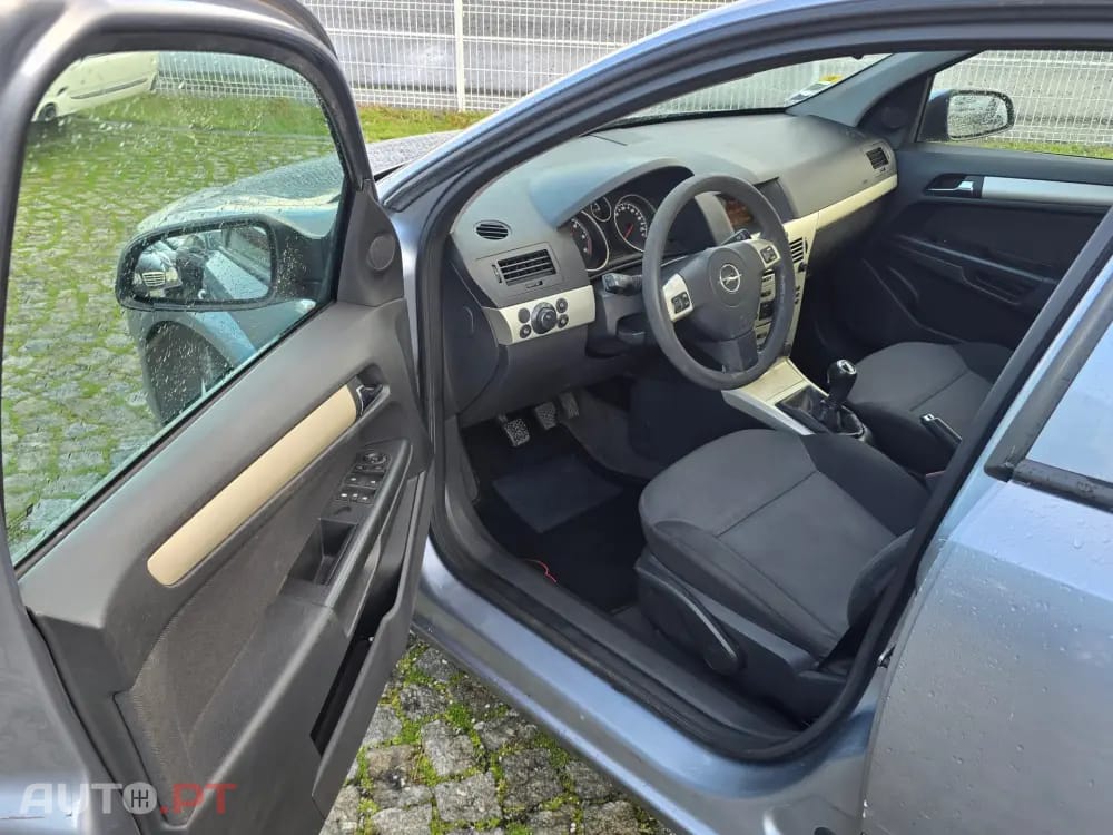 Opel Astra 1.3 CDTI Enjoy EcoFLEX