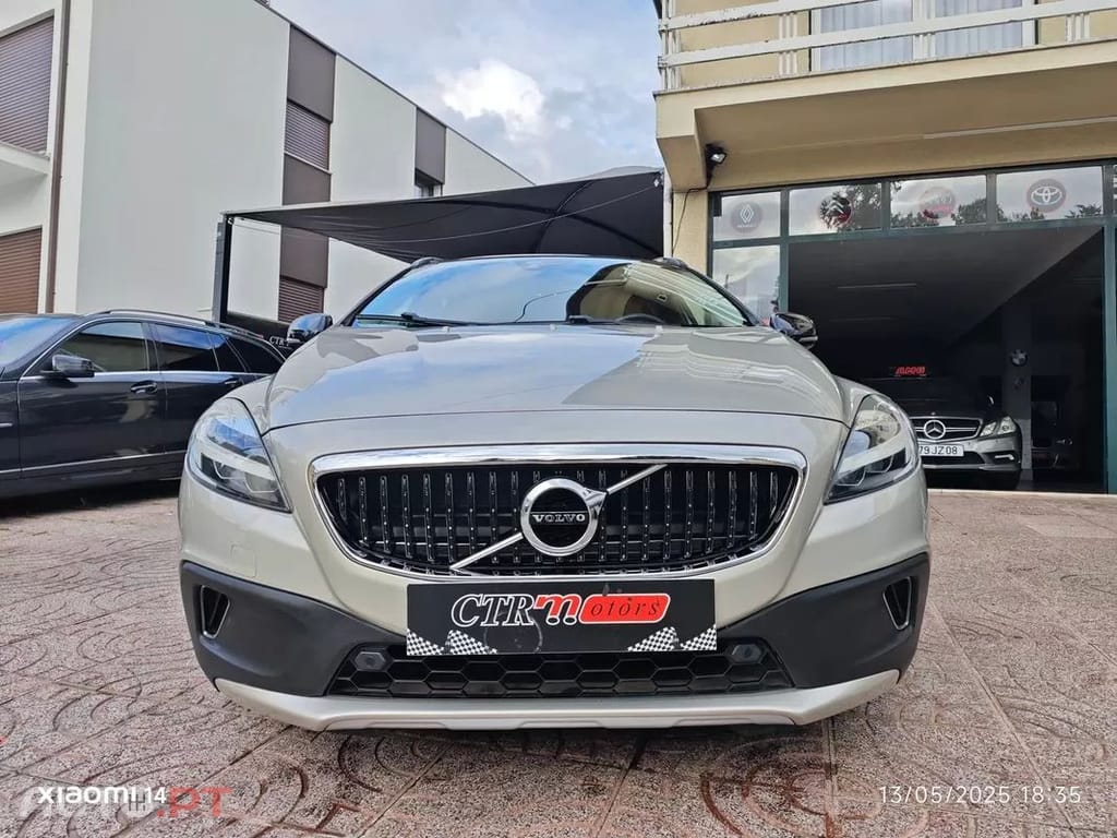 Volvo V40 Cross Country 1.5 T3 Summum Geartronic