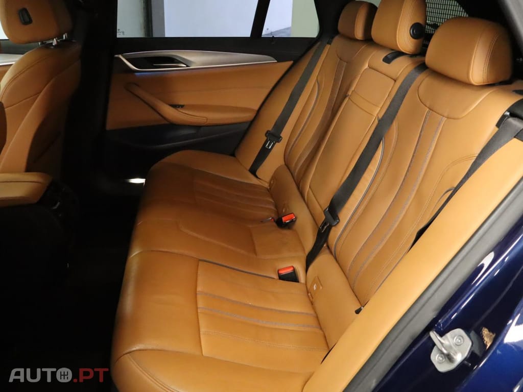 BMW 530 e Auto Line Luxury