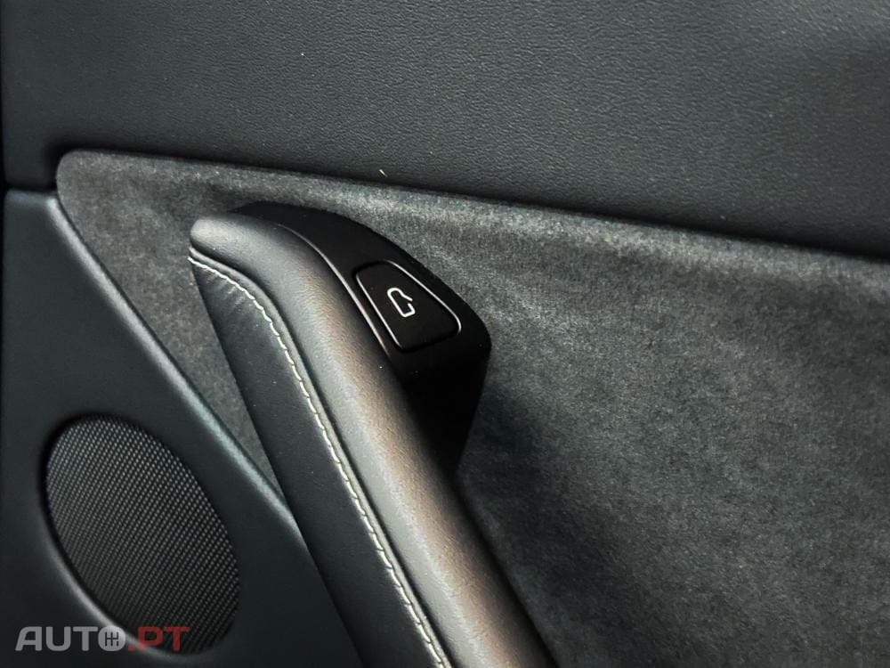 Tesla Model Y Long Range Dual Motor AWD