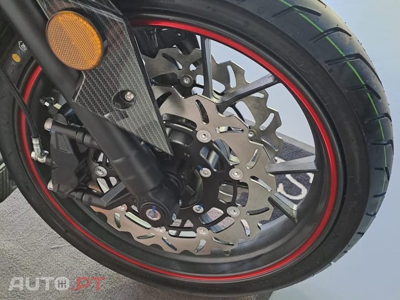Mitt 125 GP CARBON
