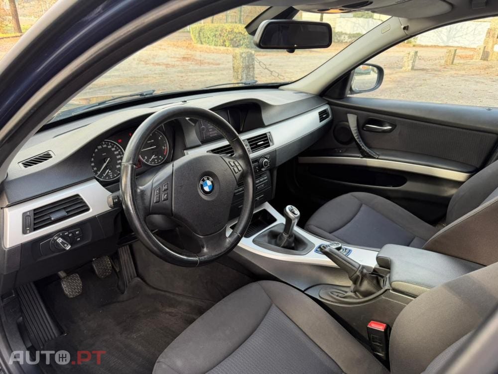 BMW 318 d Touring Line Sport