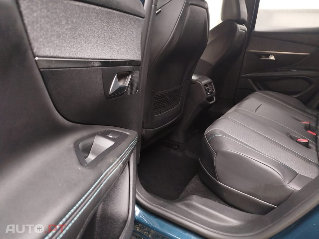 Peugeot 3008 1.6 Hybrid Allure Pack e-EAT8