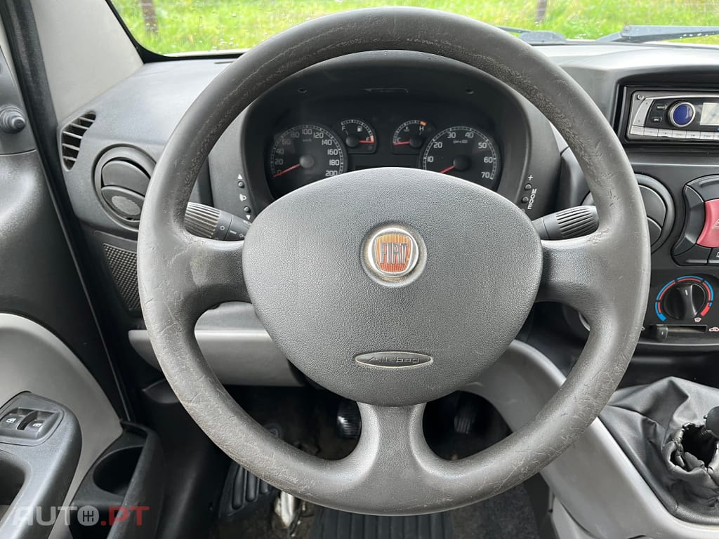 Fiat Doblo 5 Lugares