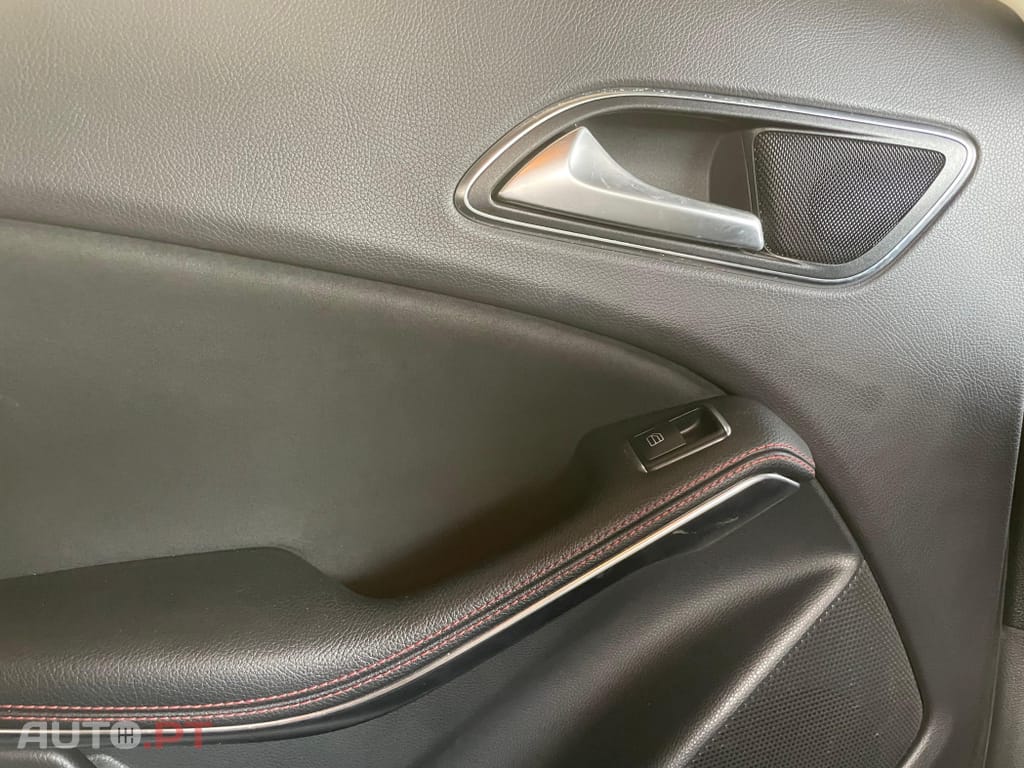 Mercedes-Benz A 200 AMG Line