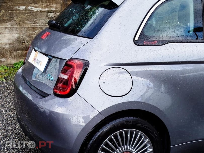 Fiat 500e 23,8kWh Red