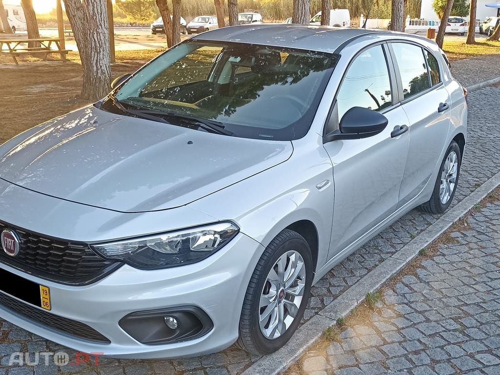 Fiat Tipo 1.3 M-Jet Lounge