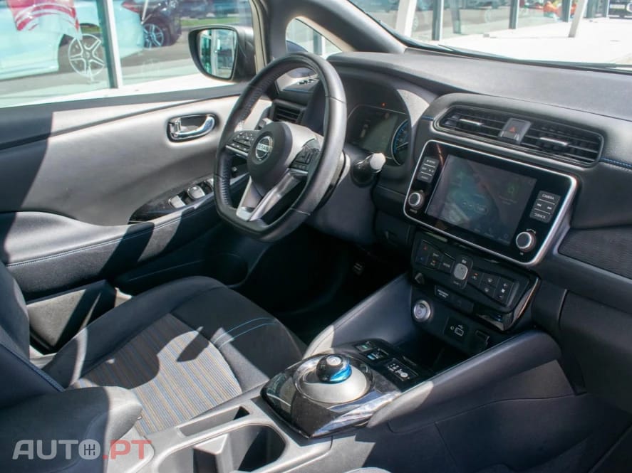 Nissan Leaf Acenta 40KWh