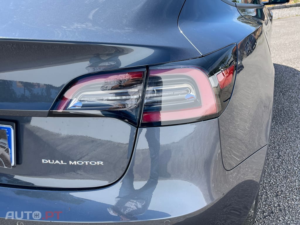 Tesla Model 3 Long Range AWD Dual Motor