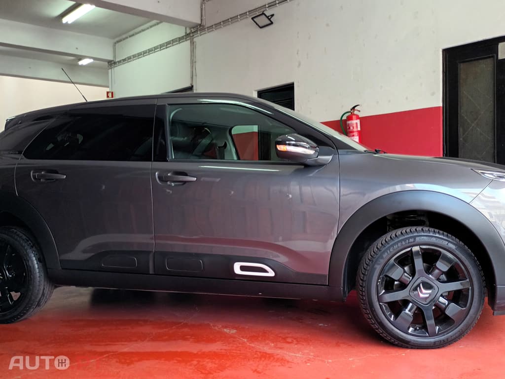 Citroen C4 Cactus 1.2 Puretech Shine EAT6