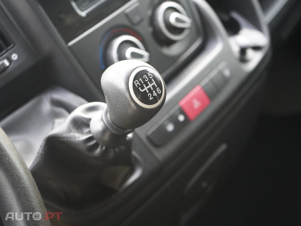 Citroen Jumper 2.2 BlueHDi 35 L3H2 Fibrada