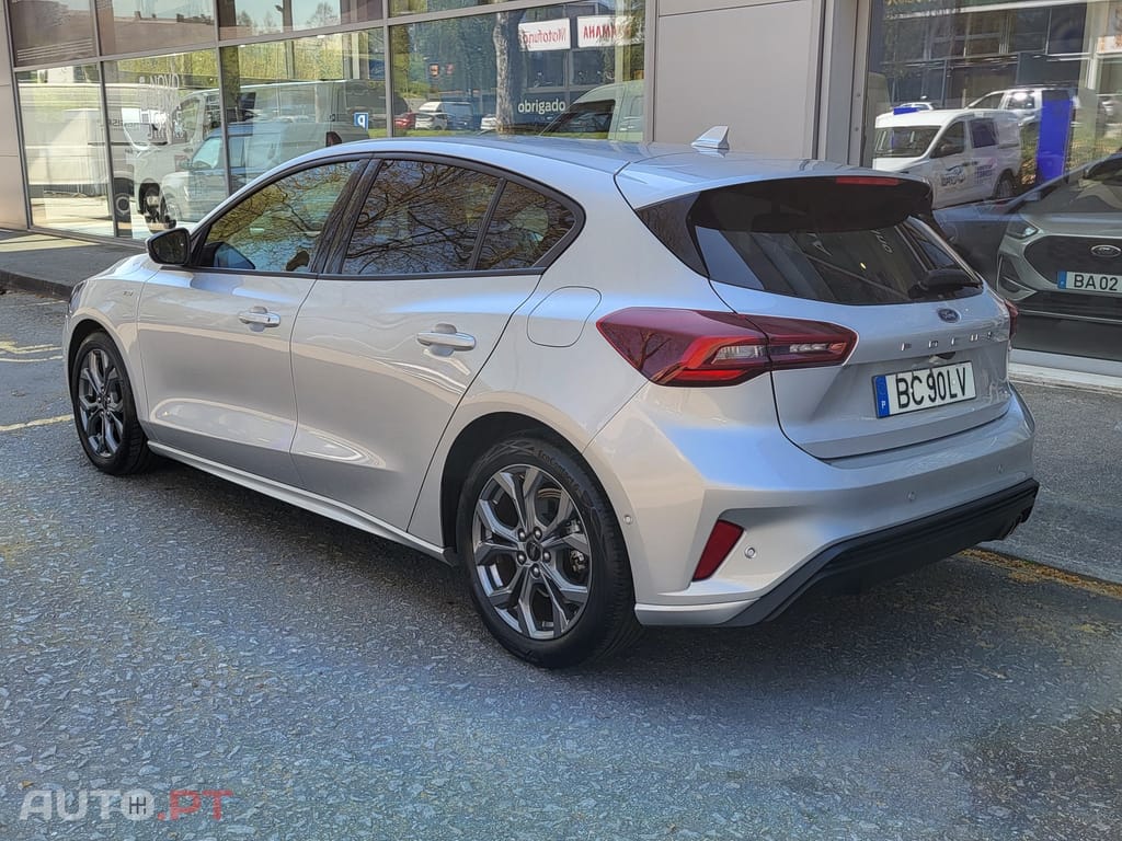 Ford Focus 1.0 EcoBoost MHEV ST-Line