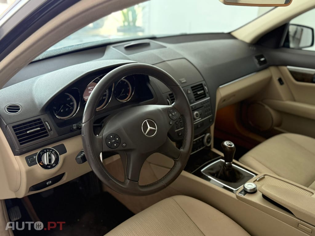 Mercedes-Benz C 200 CDi Executive BlueEfficiency