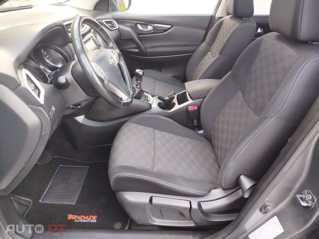 Nissan Qashqai 1.6 dCi N-Connecta 18