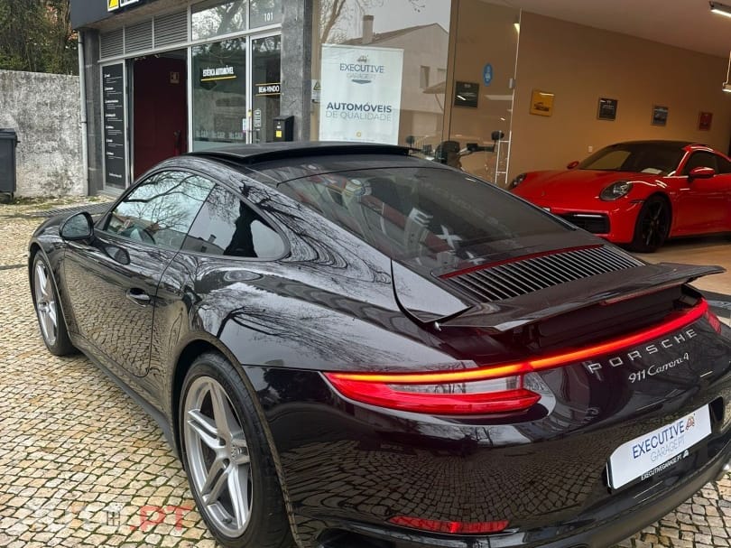 Porsche 911 Carrera 4 PDK