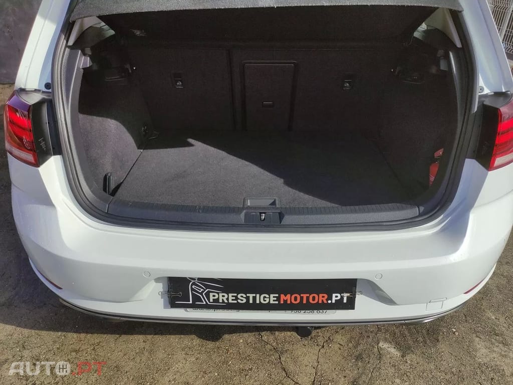 Volkswagen Golf 1.0 TSI