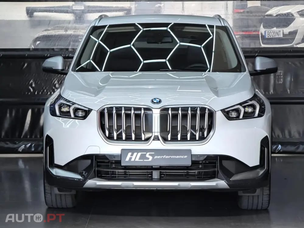 BMW X1 xDrive25e xLine — fotografia 21