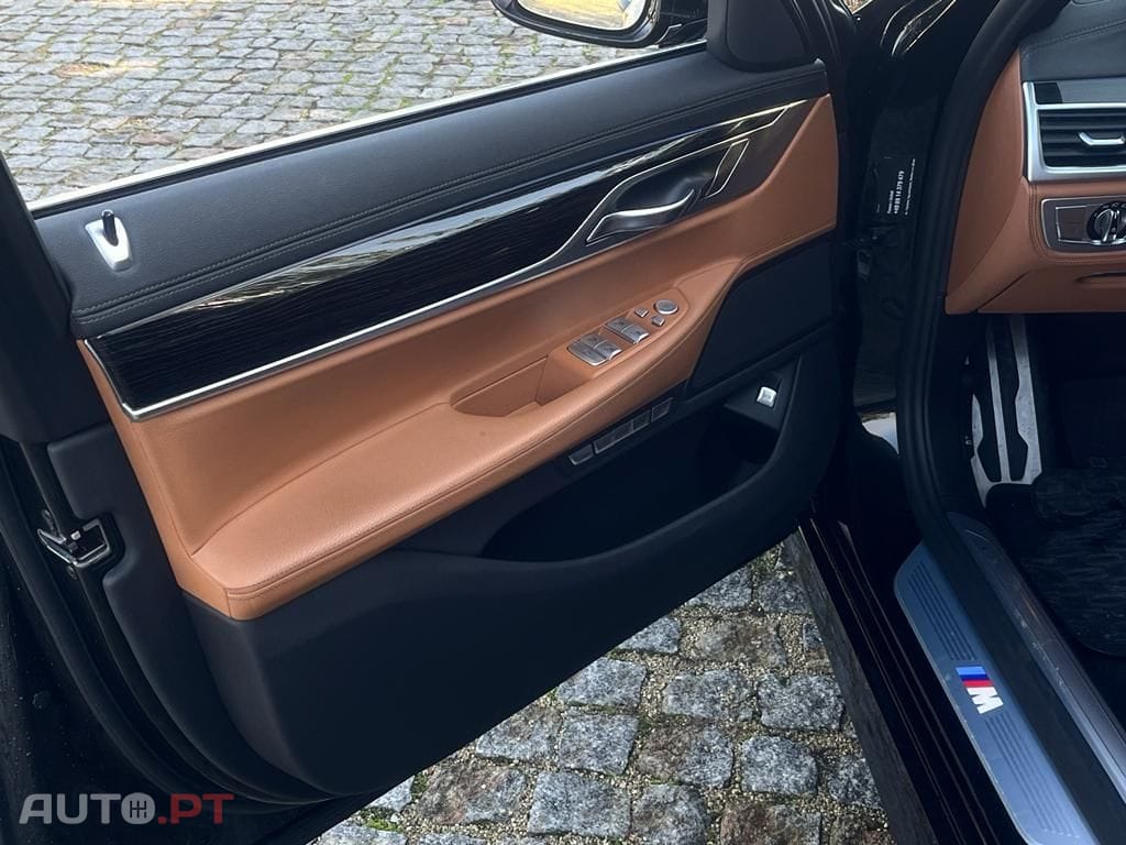 BMW 730 D PACK M CARBON CORE