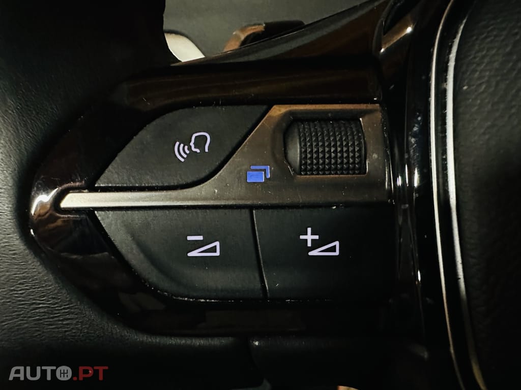 Peugeot 3008 1.2 PureTech Allure EAT8