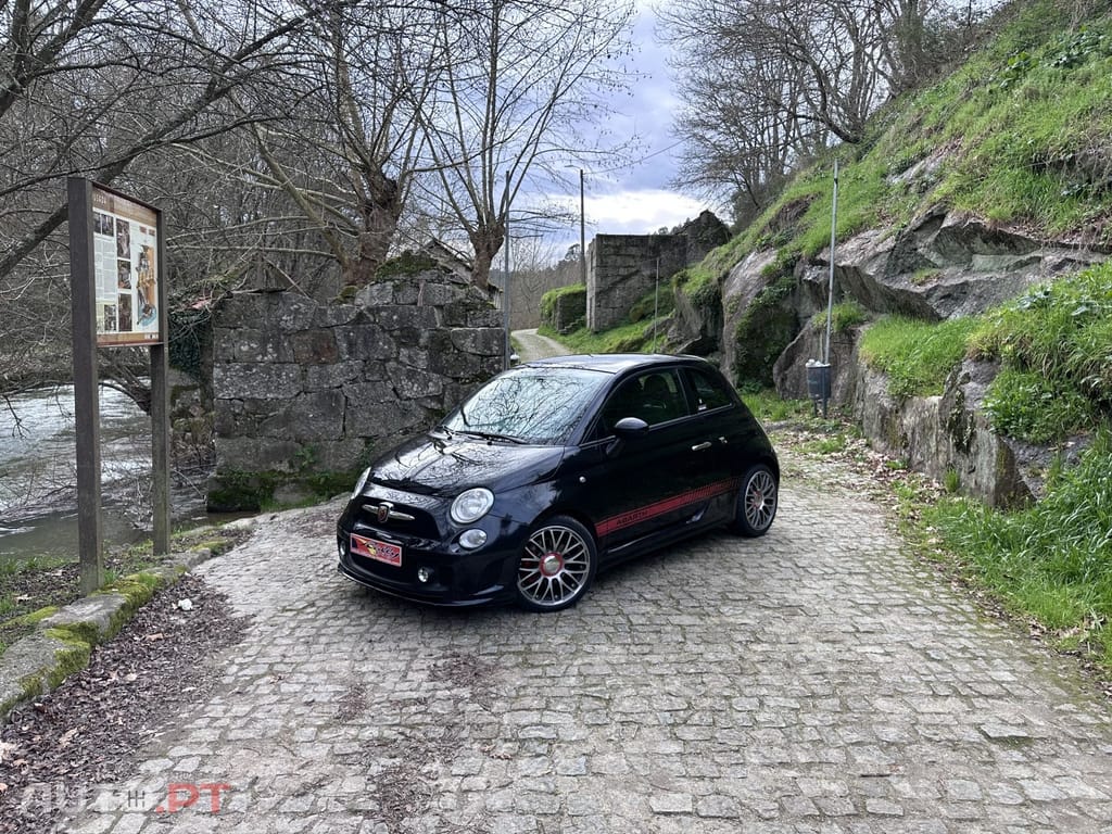 Abarth 500 1.4 T-Jet Competizione