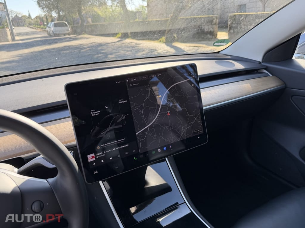 Tesla Model 3 Standard Range Plus RWD