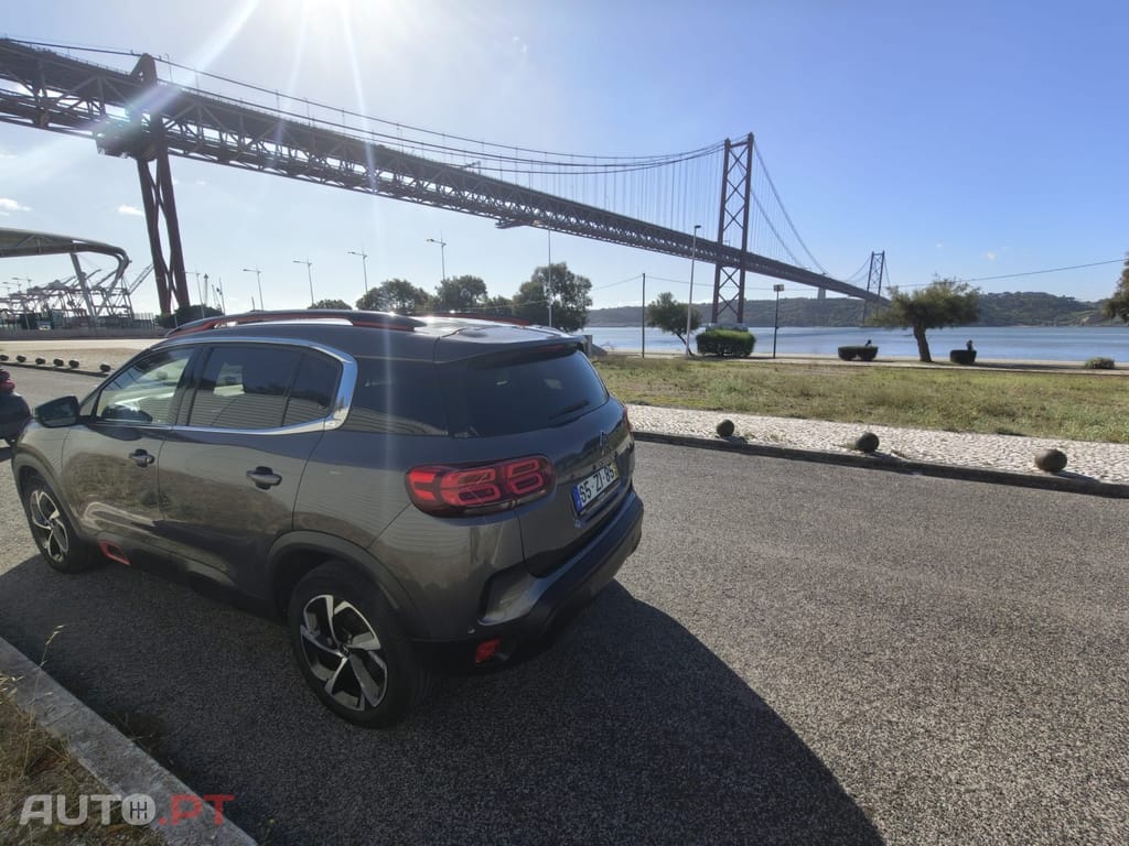 Citroën C5 Aircross 1.2 PureTech Shine — fotografia 17