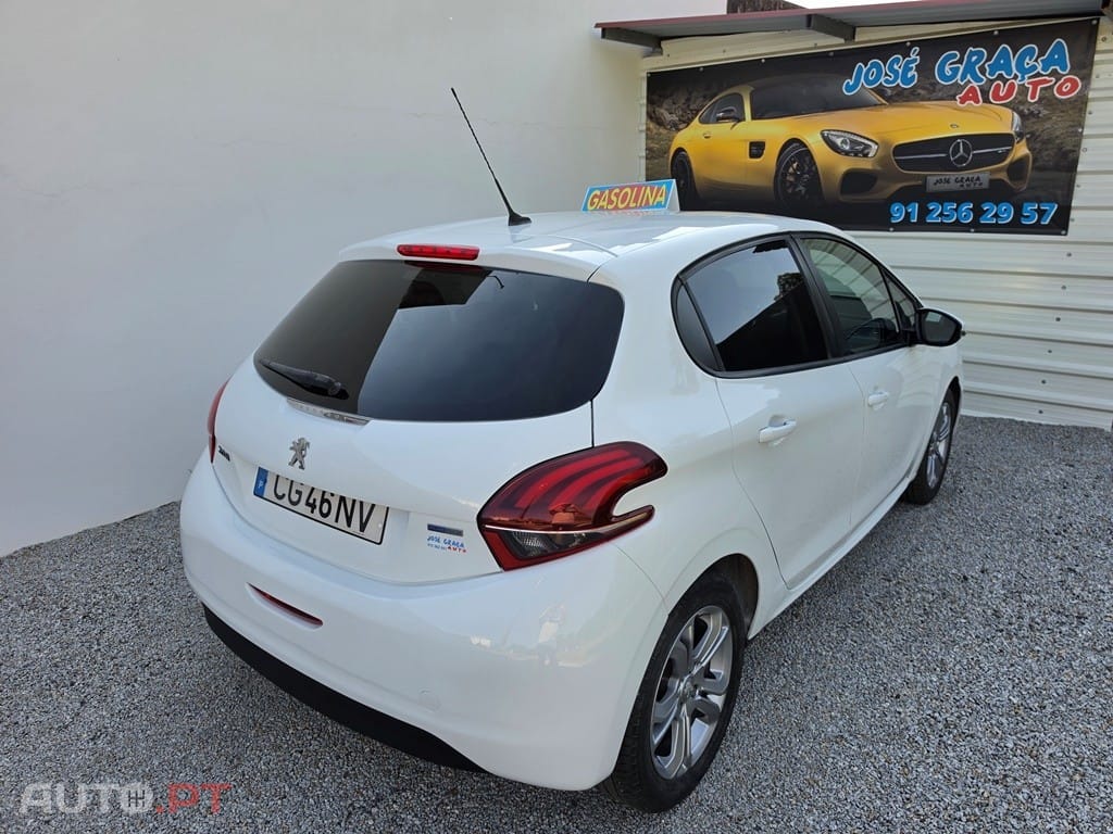 Peugeot 208 1.2 VTi Active