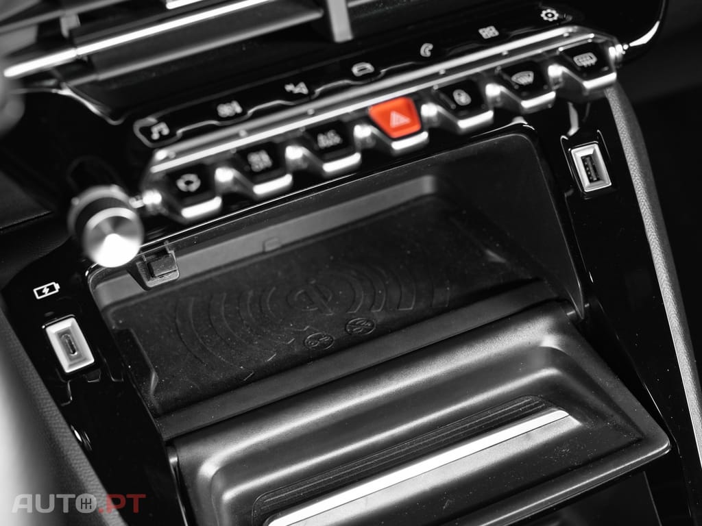 Peugeot 208 1.2 PureTech GT EAT8