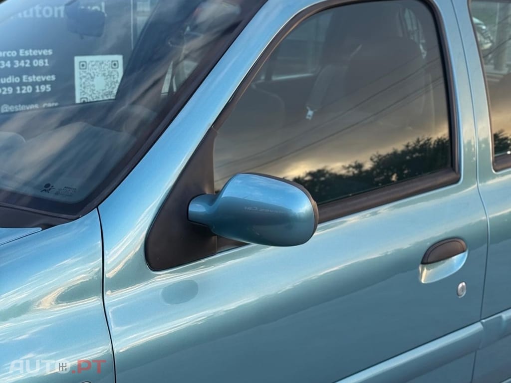 Renault Clio 1.2 16V Confort