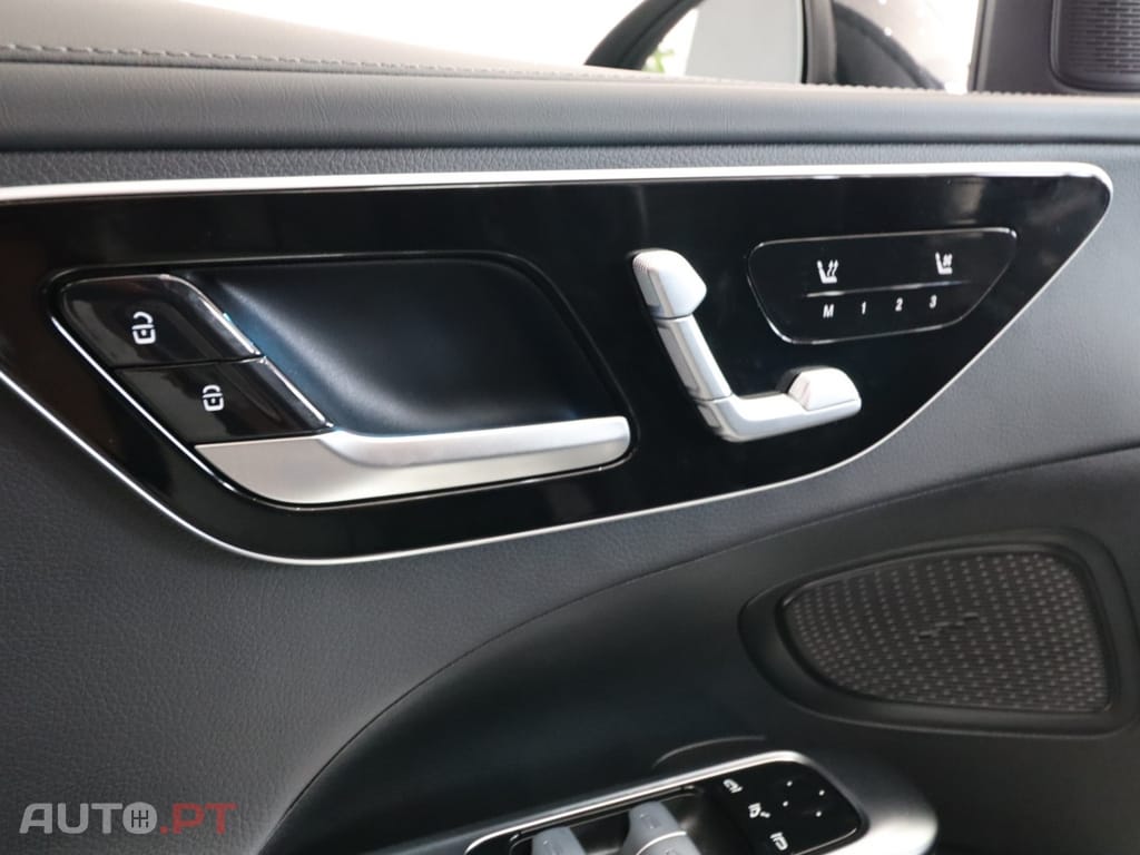 Mercedes-Benz C 300 e T 9G-TRONIC AMG Line