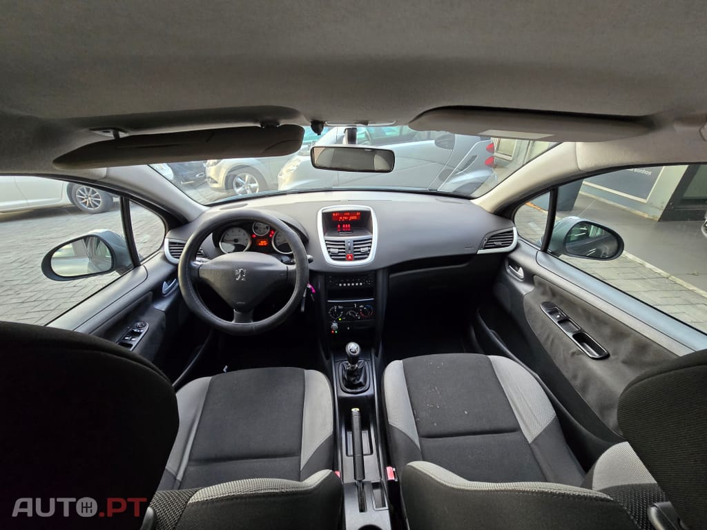 Peugeot 207 1.4 16V Trendy