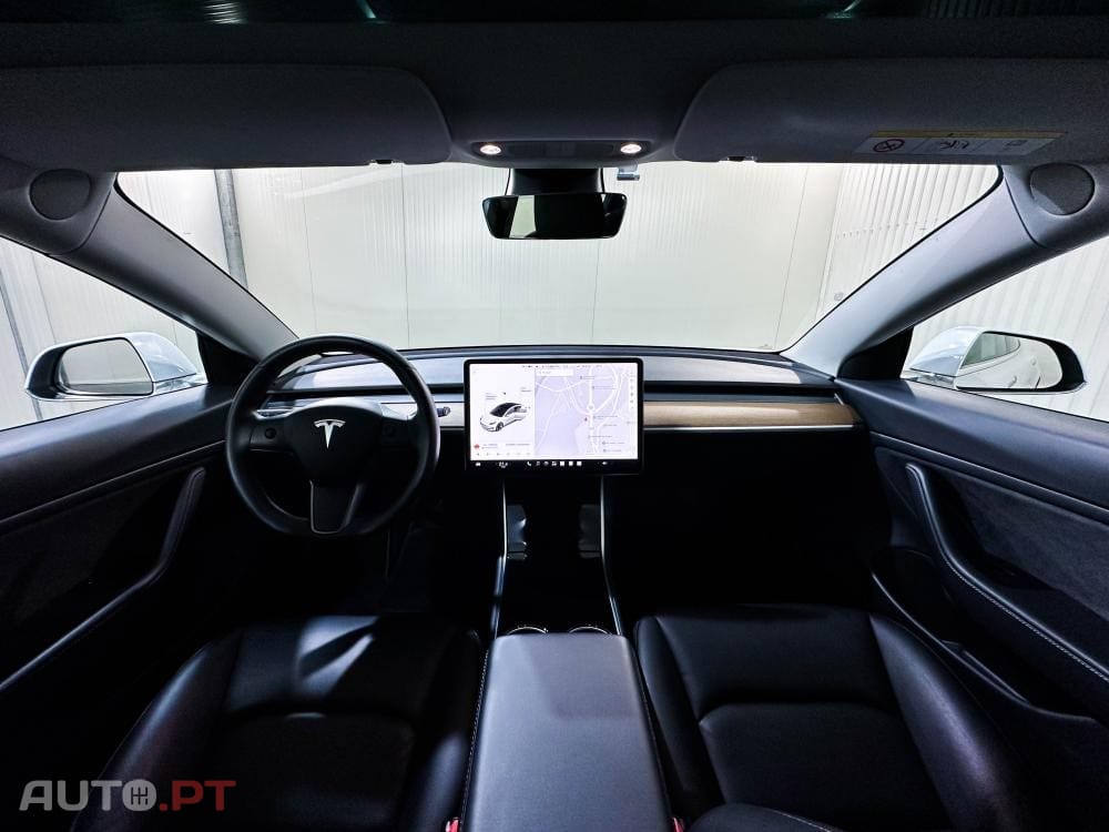 Tesla Model 3 Long-Range Dual Motor AWD