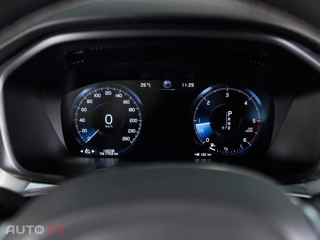 Volvo XC60 2.0 D4 R - Design